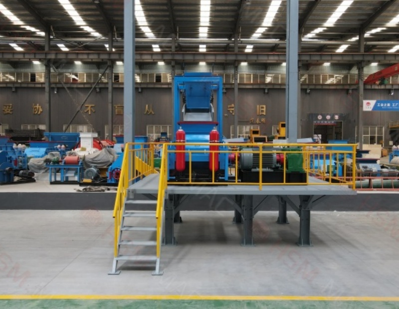 高硬度大型礦石破碎機