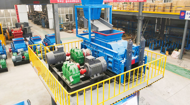 1512型對輥破碎機報價多少錢一臺？產(chǎn)量是多少？