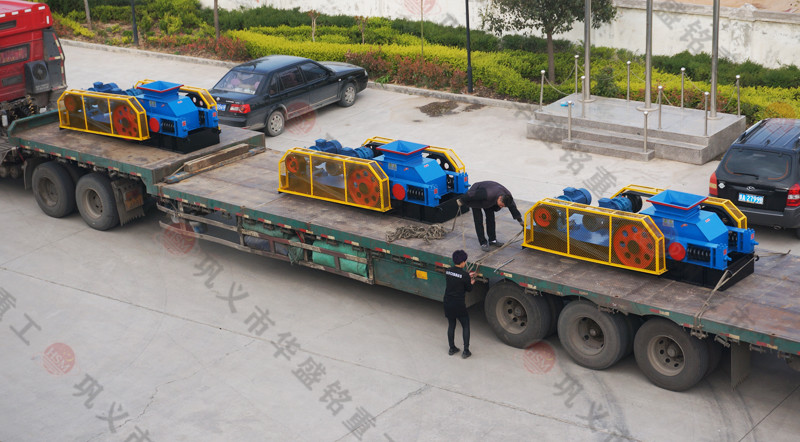 800x800型時(shí)產(chǎn)50噸對輥破碎機(jī)發(fā)往內(nèi)蒙古